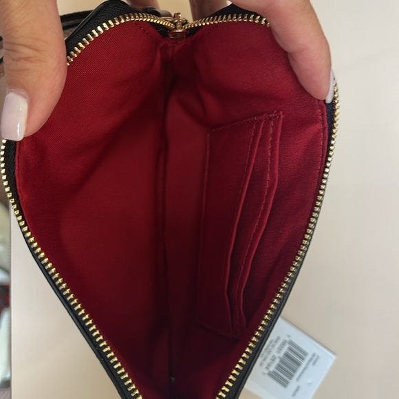 COACH black leather embossed roomy wristlet - Picture 4 of 6